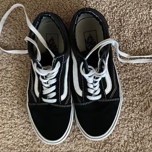 Old Skool B/W Vans